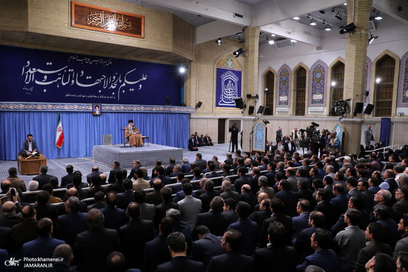 دیدار جمعی از تولیدکنندگان، کارآفرینان و فعالان اقتصادی با رهبر معظم انقلاب