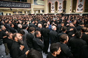 مراسم عزاداری شب تاسوعای حسینی در حسینیه امام خمینی