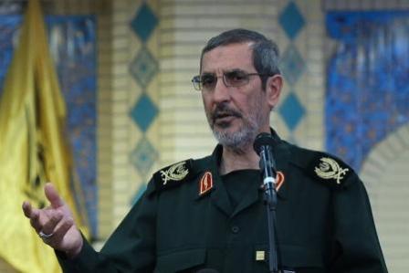 جوانان امروز باید در صحنه های علمی و فرهنگی با دشمنان مبارزه کنند