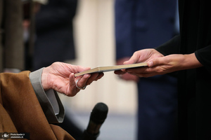 دیدار شاعران و اهالی فرهنگ و ادب فارسی با رهبر معظم انقلاب