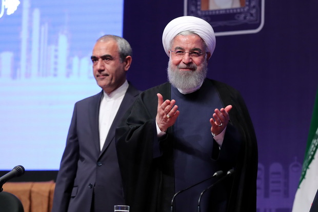 روحانی: آنقدر حافظه ضعیفی ندارم که قول‌های پارسال را فراموش کرده باشم