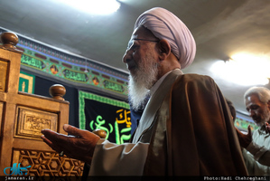 اقامه نماز عید سعید فطر به امامت آیت الله العظمی جوادی آملی در روستای احمدآباد