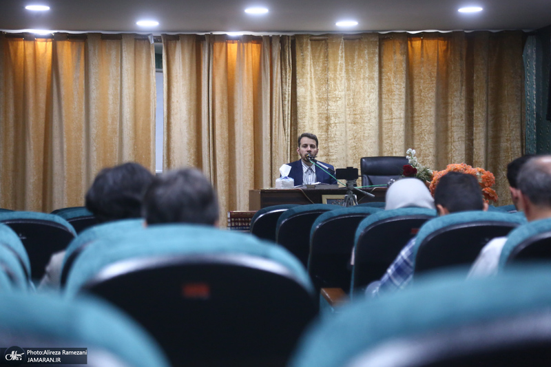 سلسله نشست های دینداری و دین گریزی در ایران امروز / بیژن عبدالکریمی