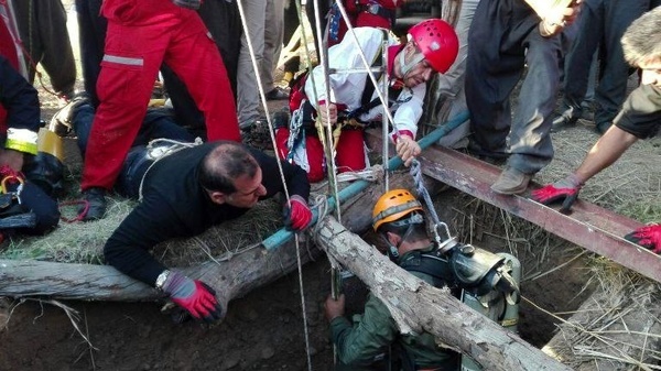 مرگ مرد 40 ساله سنندجی بر اثر سقوط در چاه 22 متری