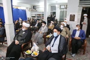 رونمایی از کتاب های «المکاسب المحرمه» و«ملحق العروه الوثقی» تالیف آیت الله العظمی صانعی(ره)