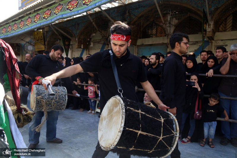 حال و هوای حرم کریمه اهل بیت در ظهر تاسوعای حسینی(ع)