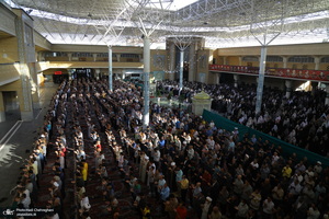 نماز عید سعید فطر در حرم مطهر حضرت معضومه (س)