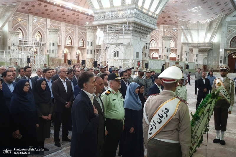 تجدید میثاق رئیس و مسئولان سازمان حفاظت محیط زیست با آرمان‌های حضرت امام خمینی (س)