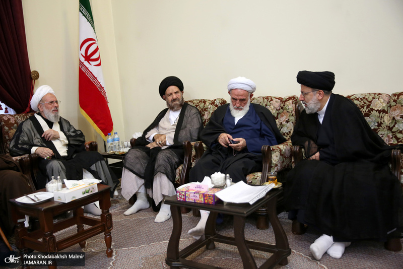 حاشیه تجدید میثاق هیأت رئیسه و اعضای مجلس خبرگان رهبری با آرمان های امام خمینی(س)