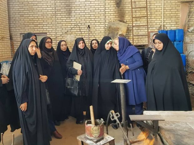 بانوان باید فرهنگ‎سازی خرید کالای ایرانی بکوشند