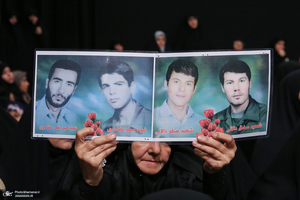 اولین شب مراسم عزاداری ایام شهادت حضرت زهرا (س) در حسینیه امام خمینی(ره)