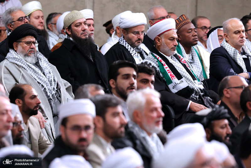 دیدار مسئولان نظام و میهمانان کنفرانس وحدت اسلامى‌ با رهبر معظم انقلاب