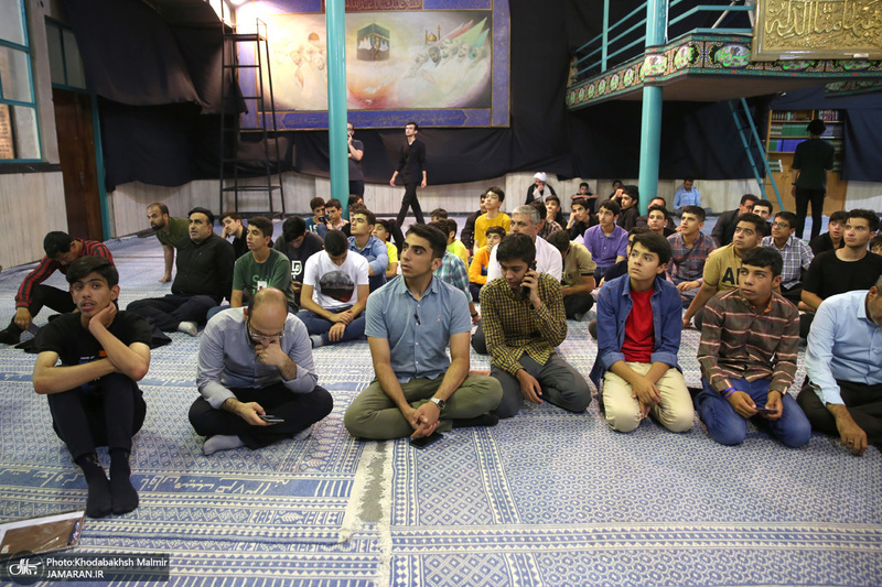 بازدید برگزیدگان پویش کتاب خوانی هیس طوری در تهران از بیت امام خمینی (س) در جماران