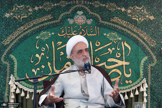 محمدعلی خسروی: مکتب انبیاء این است که اگر حکم خدا را هم می‌خواهی اجرا کنی نظرخواهی کن/ امام این طور فکر نمی‌کرد که اخلاق را در پای انقلاب ذبح کند/  اگر مبانی اخلاقی و عرفان امام را از انقلاب جدا کنیم انقلاب بی‌پشتوانه می‌شود