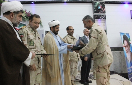 سربازان نمونه هنگ مرزی اترک گلستان در گنبدکاووس تجلیل شدند