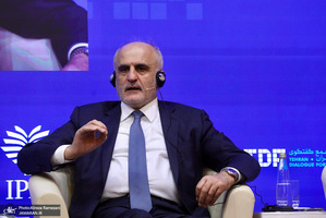 نشست های اجلاس بین المللی تحت تهاجم ؛ تجاوز و دفاع