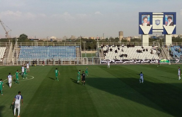 شکست خانگی ماشین سازی مقابل آلومینیوم اراک  هواداران خواستار اخراج خطیبی شدند