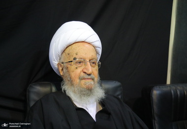 آیت الله العظمی مکارم شیرازی: تعطیلی شنبه تضعیف فرهنگ اسلامی است