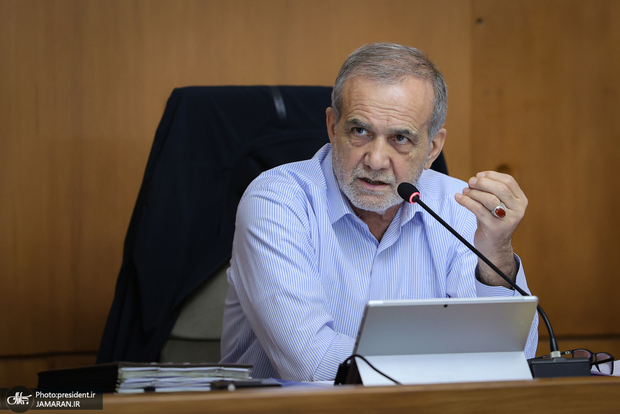 پزشکیان: تسریع در حذف یارانه سه دهک بالای درآمدی ضروری است/ چطور وقتی کسانی هستند که شب‌ها گرسنه می‌خوابند، ما می‌توانیم آرامش داشته باشیم
