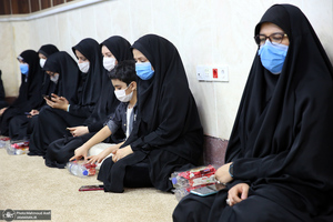 مراسم سالروز میلاد حضرت زهرا(س) و امام خمینی(ره) در موسسه تنظیم و نشر آثار امام(ره)