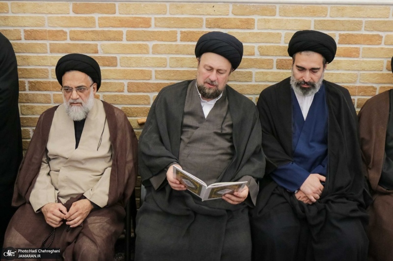 حضور آیت الله سید حسن خمینی در مراسم وداع با آیت الله العظمی شبری زنجانی (ره)