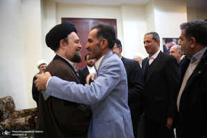 حاشیهتجدید میثاق رئیس و جمعی از نمایندگان مجلس شورای اسلامی با آرمان‌های امام خمینی(س)