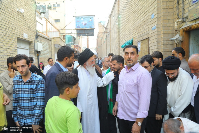 مراسم جشن عید غدیر و عمامه‌گذاری طلاب در بیت مراجع  تقلید و علما