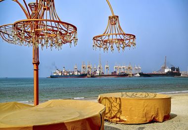 فجیره برنده خاموش بحران هرمز؛ امارات چگونه شریان اقتصادی خود را به دریای عمان منتقل کرد؟