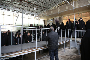 بازدید جمعی از دانش آموزان از بیت امام خمینی (س) در جماران 1