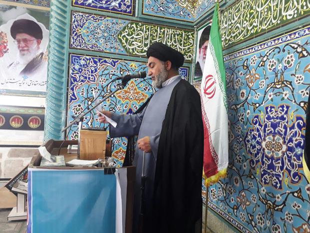 امام جمعه اسدآباد: ایران به برکت بسیج در منتهای قدرت ایستاده است