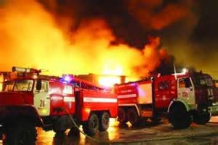انفجار در مجتمع مسکونی اکباتان تهران  نجات 12 نفر از میان آتش و دود