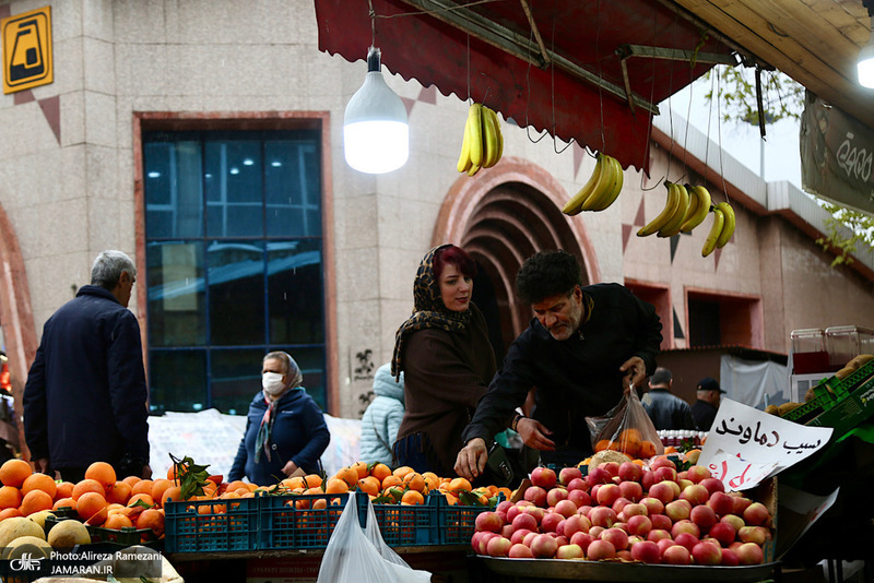 ساعات پايانی سال ۱۴۰۴ در میدان تجریش