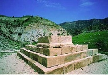 طاق شیرین وفرهاد در استان ایلام مرمت می‌شود