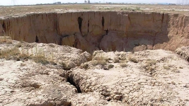 300 روستای فارس در معرض فرونشست قرار دارد