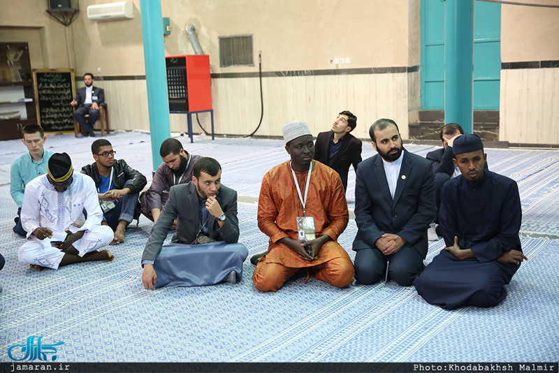بازدیدی جمعی از شرکت کنندگان خارجی در سی و پنجمین دوره مسابقات بین المللی قرآن کریم ازبیت امام خمینی 