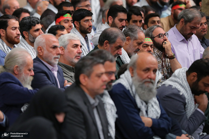 دیدار پیشکسوتان و فعالان دفاع مقدس با رهبر معظم انقلاب