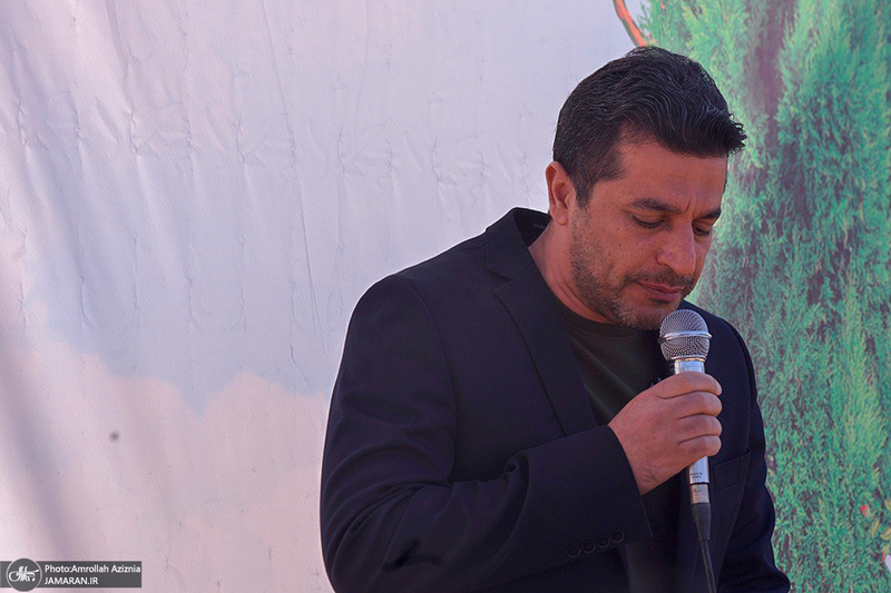 مراسم درختکاری در جوار حرم مطهر امام خمینی (س)