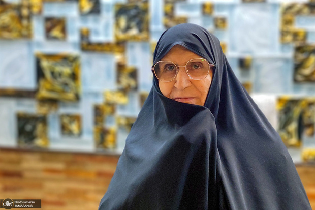 پیام تبریک زهرا مصطفوی فرزند امام خمینی به آیت الله سید مجتبی خامنه‌ای: این انتخاب، نشان دهنده استقلال سیاسی نظام اسلامی است