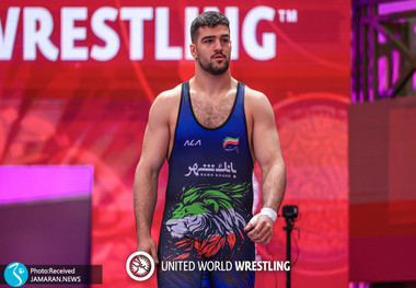 پایان جنجال با اعلام تصمیم قطعی؛ کشتی گیر ایرانی با پرچم آذربایجان/ معصومی: نشان می‌دهم چه مهره ای را از دست دادند