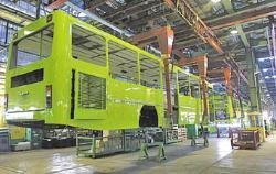 تولید ۲ اتوبوس متوقف شد
