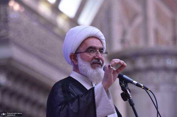 حاج علی اکبری: مذاکره و تفاهم نامه سوخت و از دور خارج شد/ انتقام یک خواست همگانی و قطعی است/ اخراج آمریکا از منطقه و ازاله رژیم صهیونیستی بخشی از انتقام ملت ایران است/ بهترین وسیله ما برای گرفتن انتقام تنگه هرمز است/ مجری برای اجرای حکم انتقام فراوان است