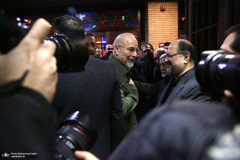 مراسم ترحیم مادر محمد شریعتمداری