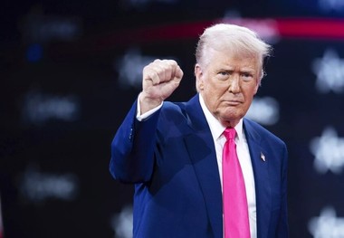 ترامپ: این منم که  آمریکا و جهان را مدیریت می‌کنم