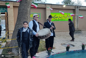 جشن ازدواج 114 زوج شهرستان خمین در بیت تاریخی حضرت امام (س)