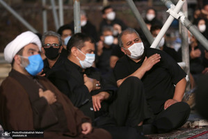 عزاداری شب شام غریبان حسینی(ع) در حرم مطهر امام خمینی (س)