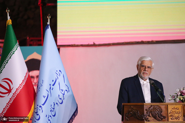 عارف: همکاری جامعه مدنی و دستگاه های حاکمیتی برای حفظ میراث فرهنگی یک ضرورت است/ میراث ملی سدی ماندگار در برابر ایران هراسی است/ نهایت استفاده از دیپلماسی فرهنگی را داشته باشیم/ در حفظ میراث فرهنگی چالش هایی داریم/ وابستگی در ذات ایرانیان وجود ندارد