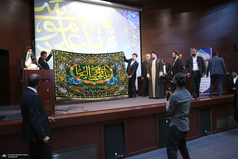 جشن میلاد امام رضا (ع) در حرم امام خمینی (س)