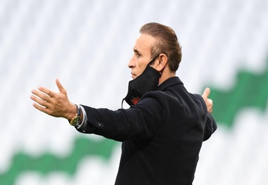 طوفان سرخ، السد را با خود بُرد