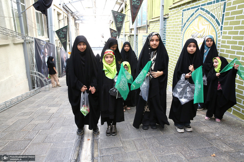 همایش جهانی سه ساله های حسینی در حسینیه جماران 1