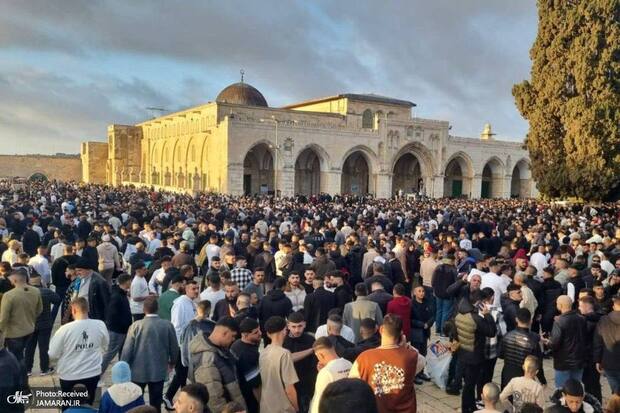 برگزاری باشکوه نماز عید فطر در مسجدالاقصی با حضور ۱۲۰ هزار فلسطینی + تصاویر